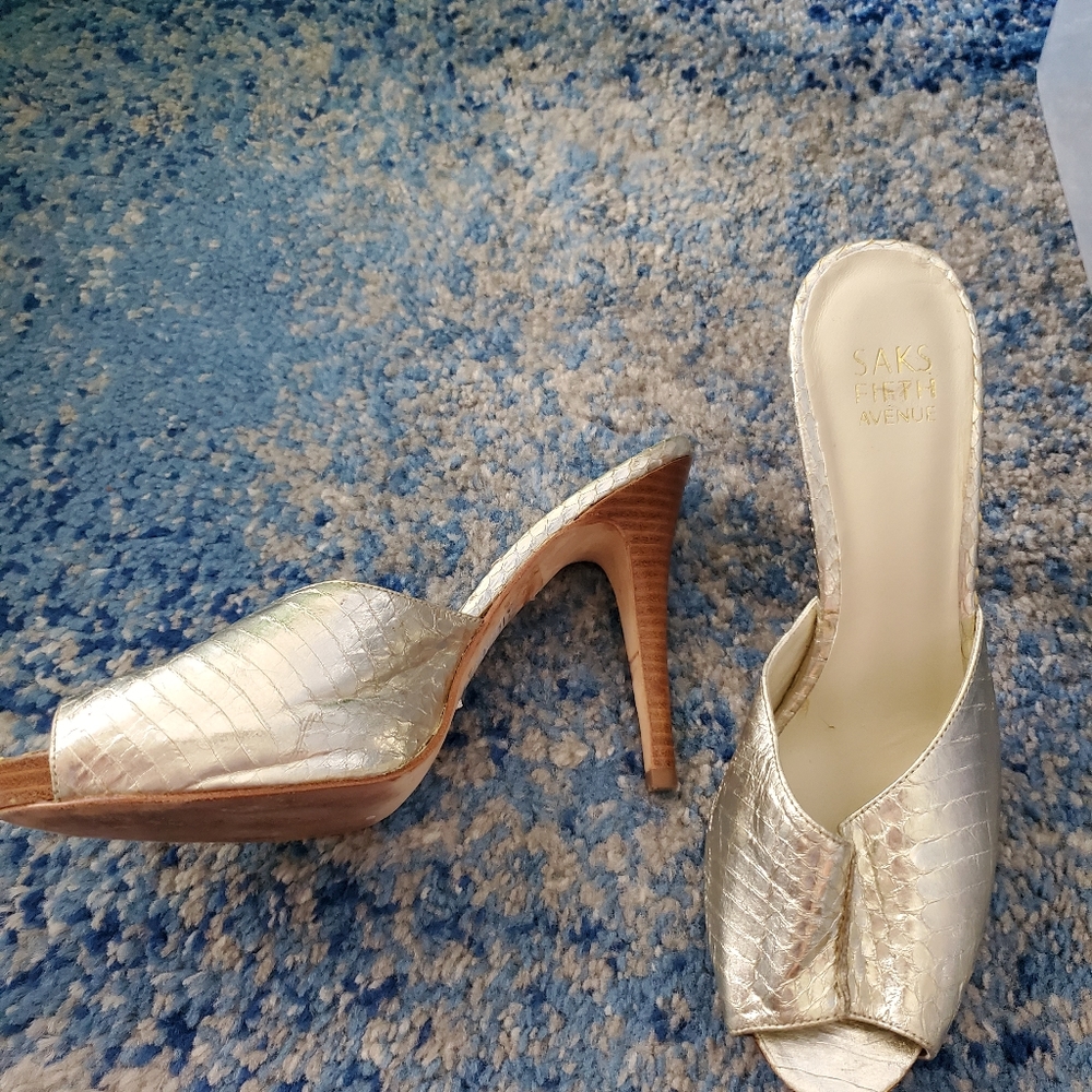 Saks SNAKESKIN Saks Fifth Ave slide mule heel